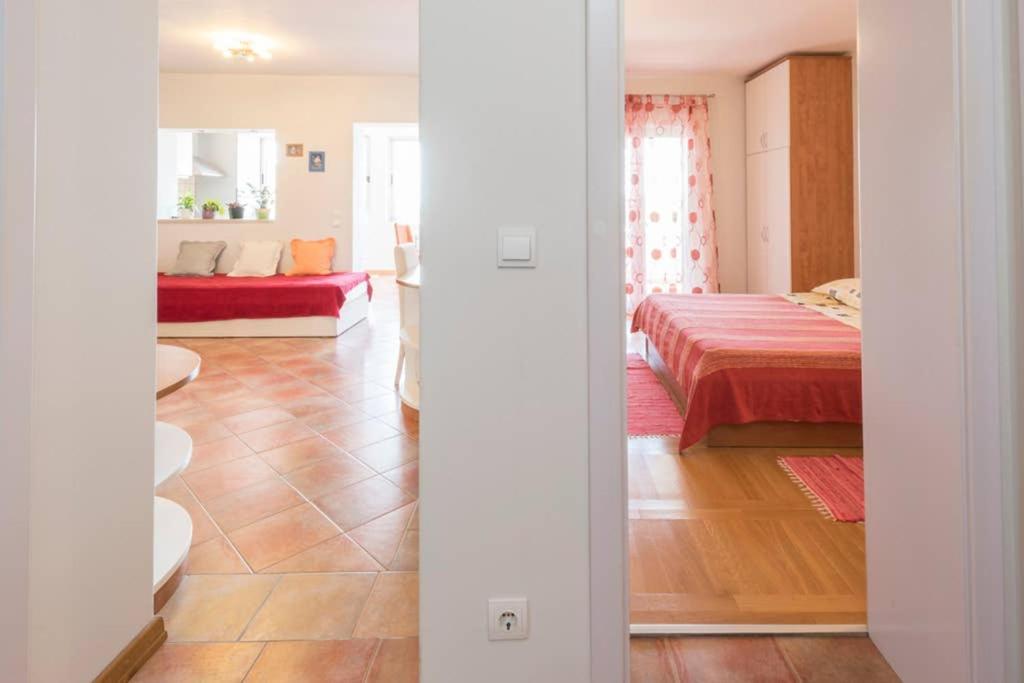 Apartment Jelka- Center Of Hvar Town Exterior foto